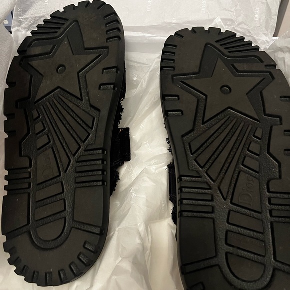 DiorAct Slides - Picture 7 of 7